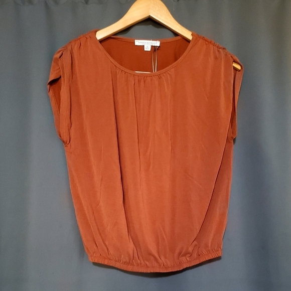 Green Envelope Tops - Green Envelope Burnt Orange Short Sleeve Top Size XS NWT